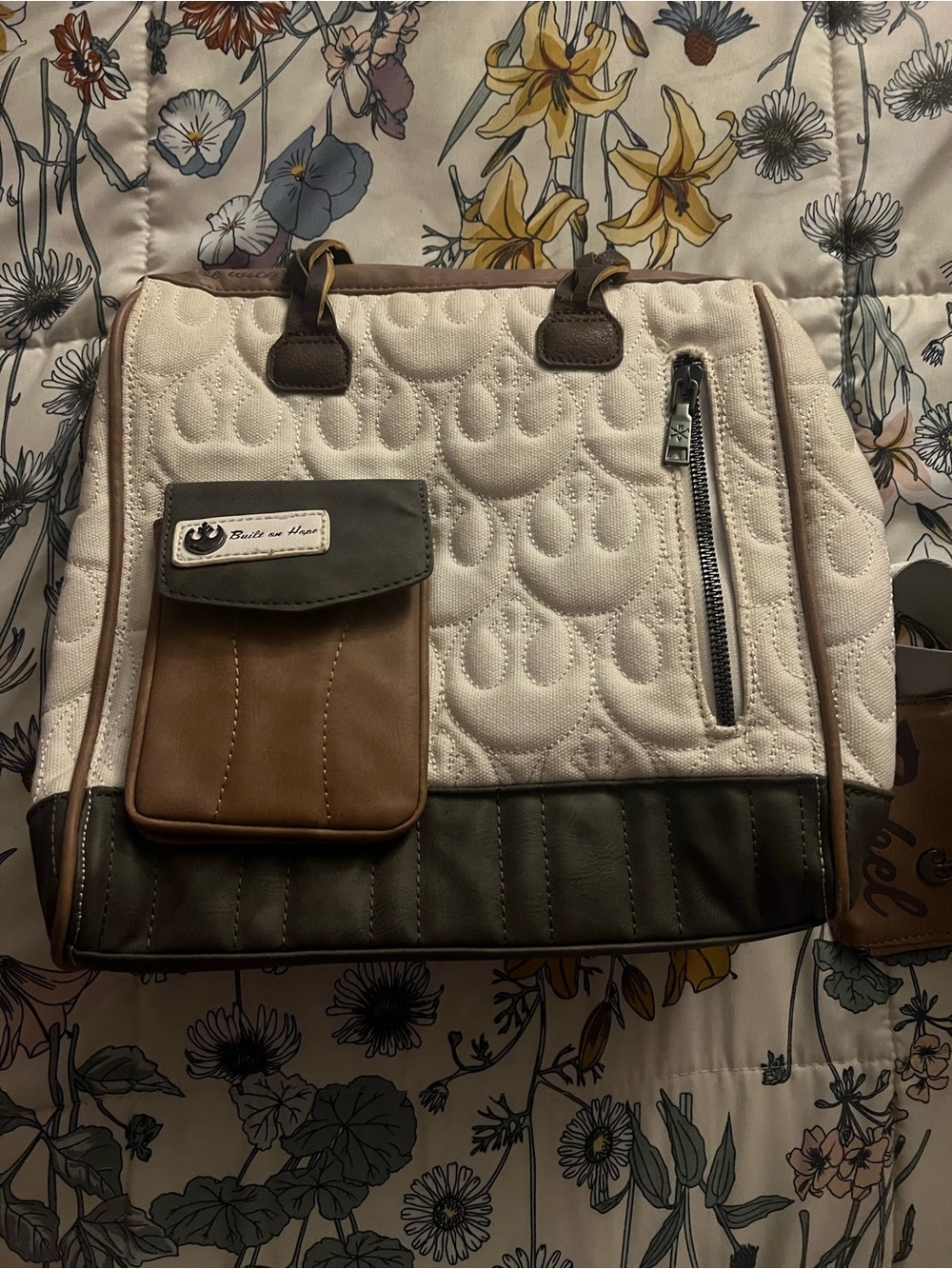 Heroes & Villains Leía Convertible Bag